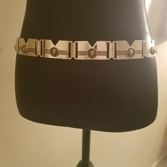 versace belt lion head